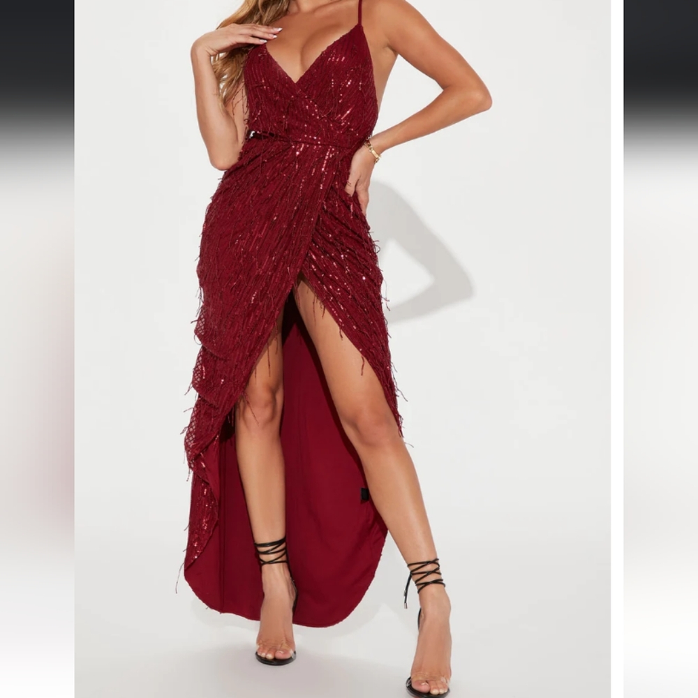 NEW WITH TAGS Fashion Nova Sequined Maxi Dress/Evening Gown Plus size 2X